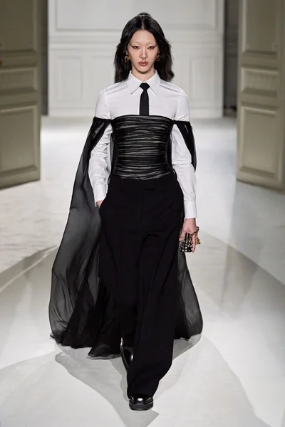 Look 36
